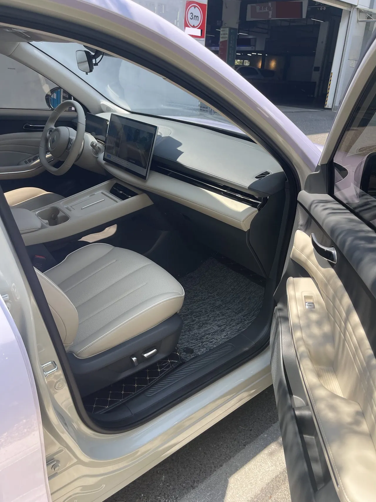 BaoJun 2026 Cloud Sea 600km Pure Electric Edition Automatic Gear 3