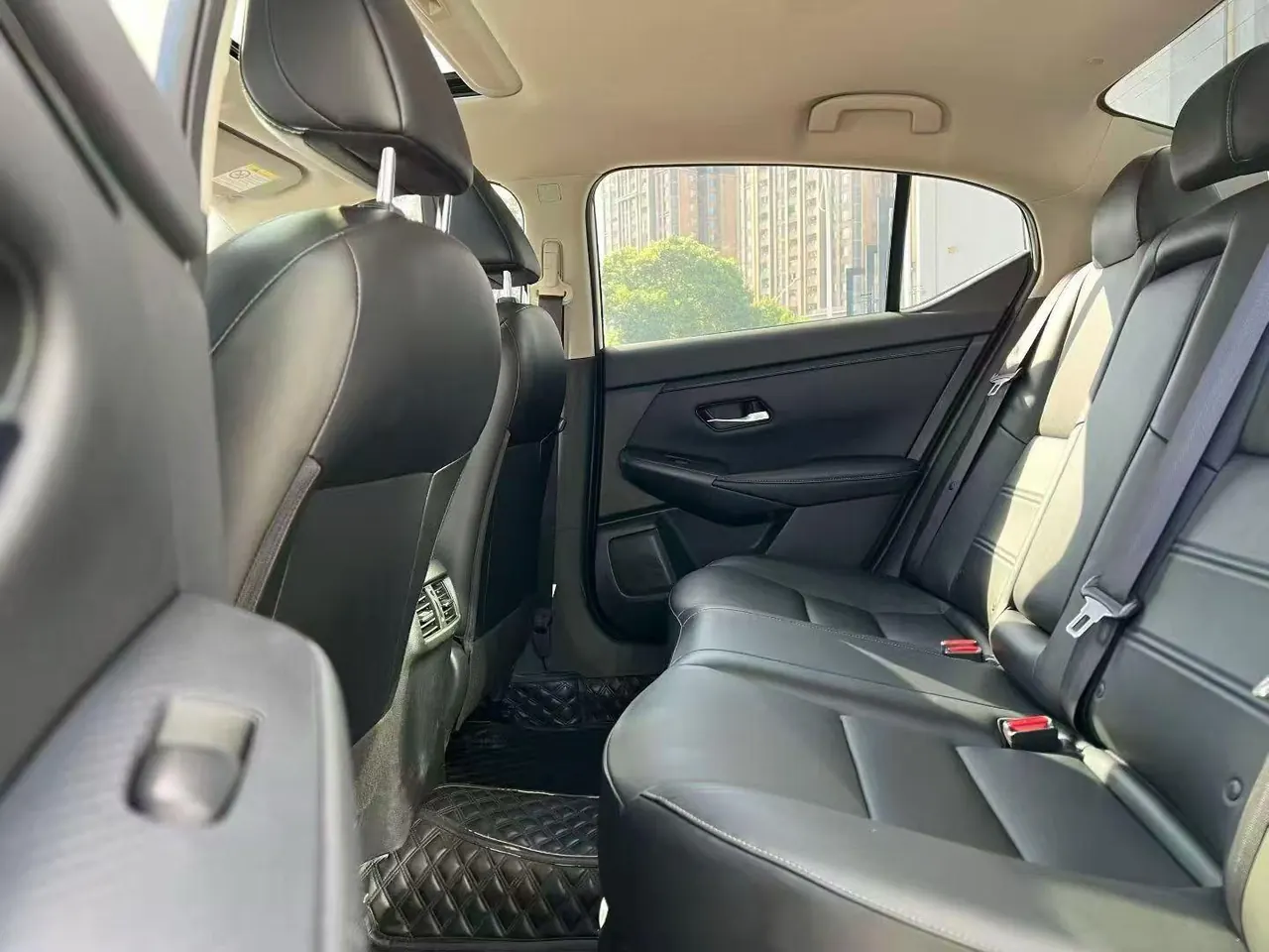 Nissan 2022 Sylphy 1.6 Stepless XL Pleasant Edition Automatic Gear 3
