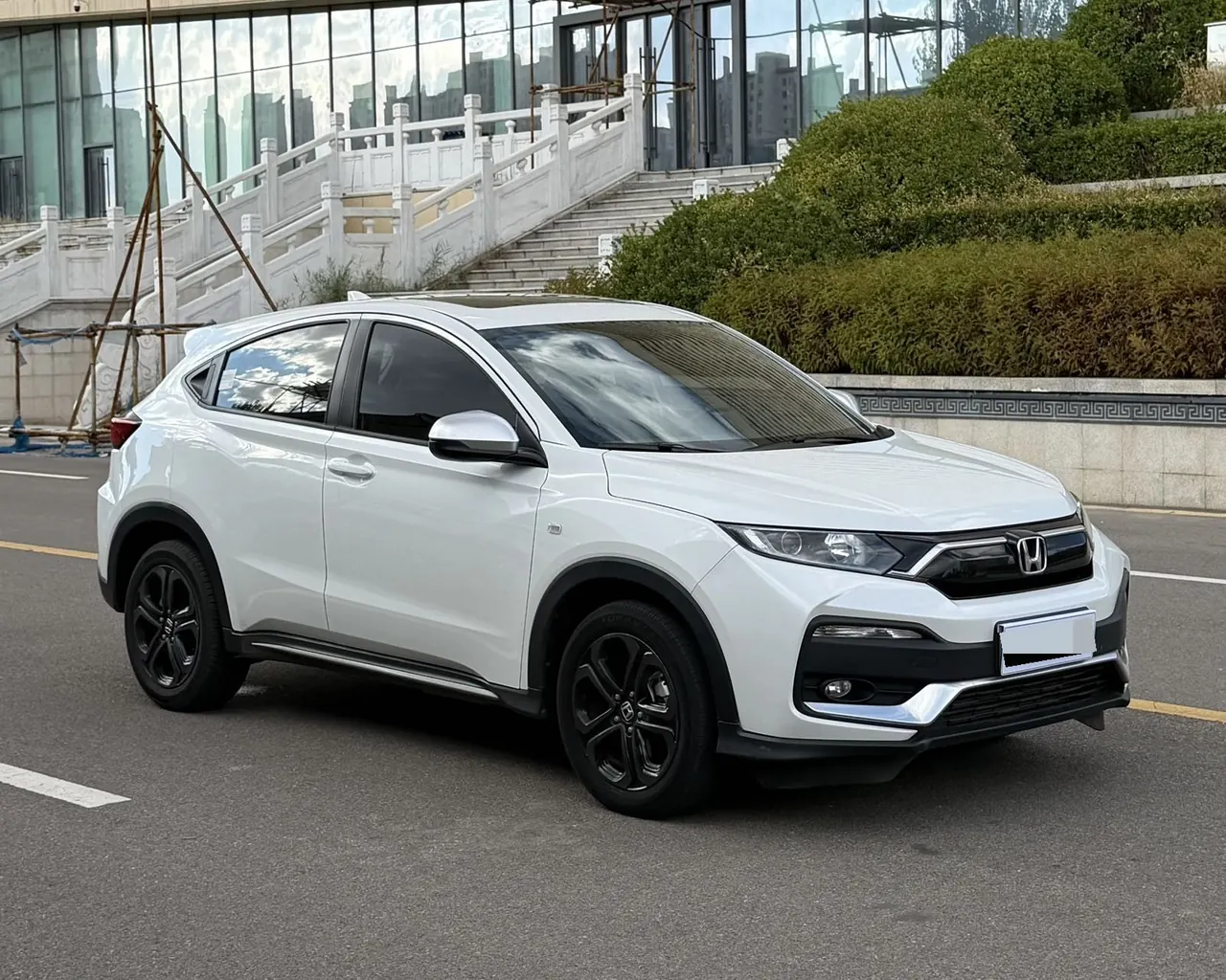Honda 2021 XR-V 1.5T Stepless 220TURBO Comfort Edition Automatic Gear 3
