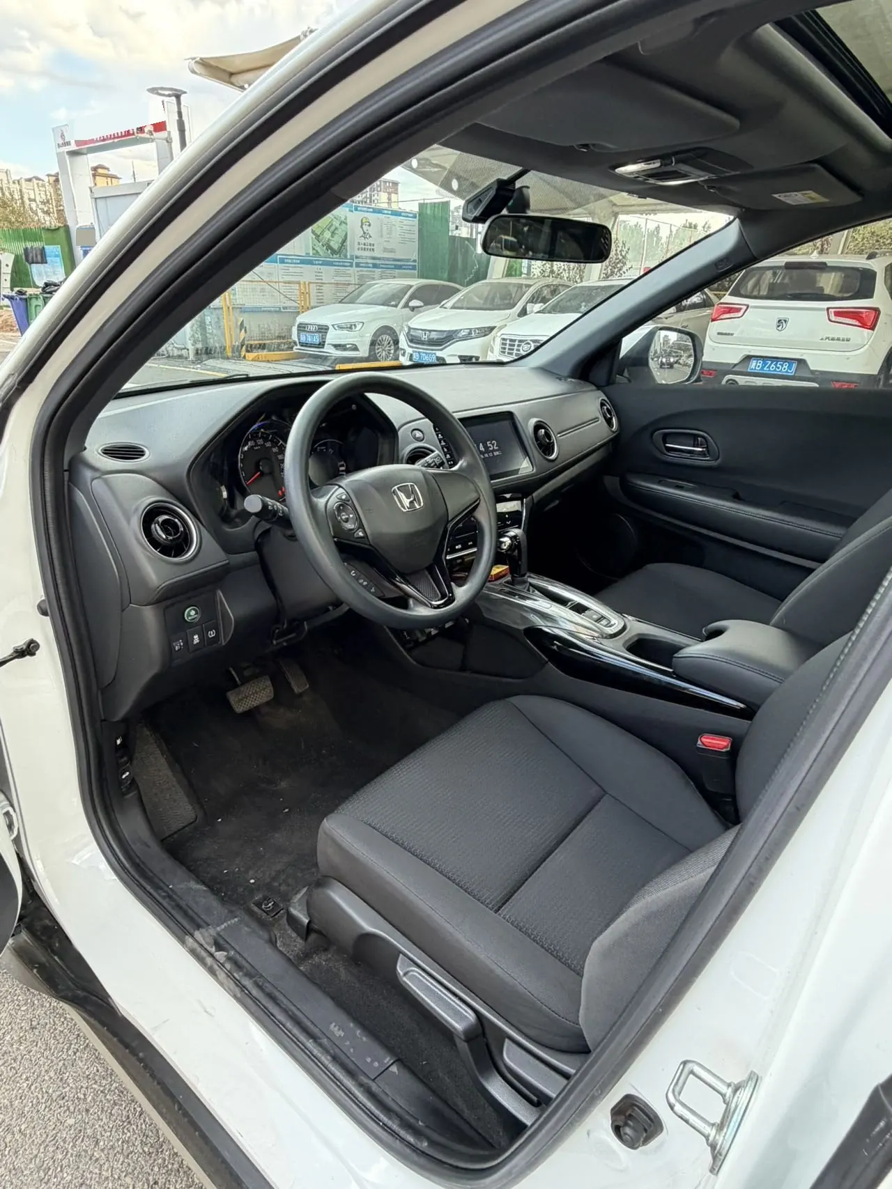 Honda 2021 XR-V 1.5T Stepless 220TURBO Comfort Edition Automatic Gear 4