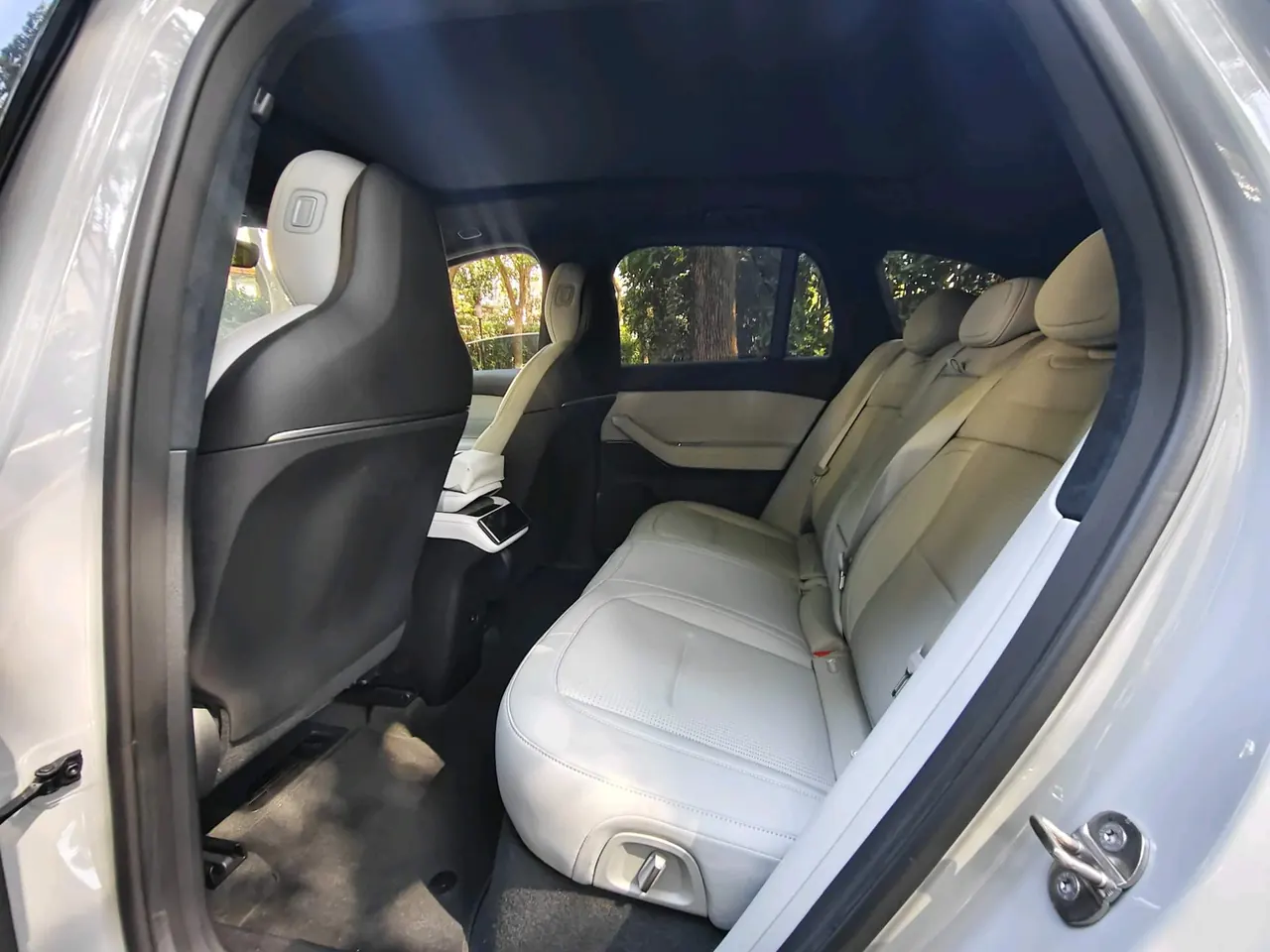 NIO 2024 ES6 75kWh automatic gear 4