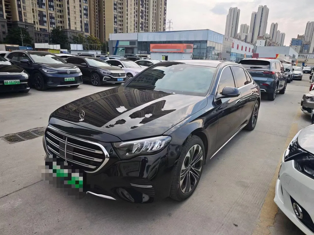 Mercedes Benz Class E New Energy 2024 E 350 e L 2.0T Automatic Gear - View 1