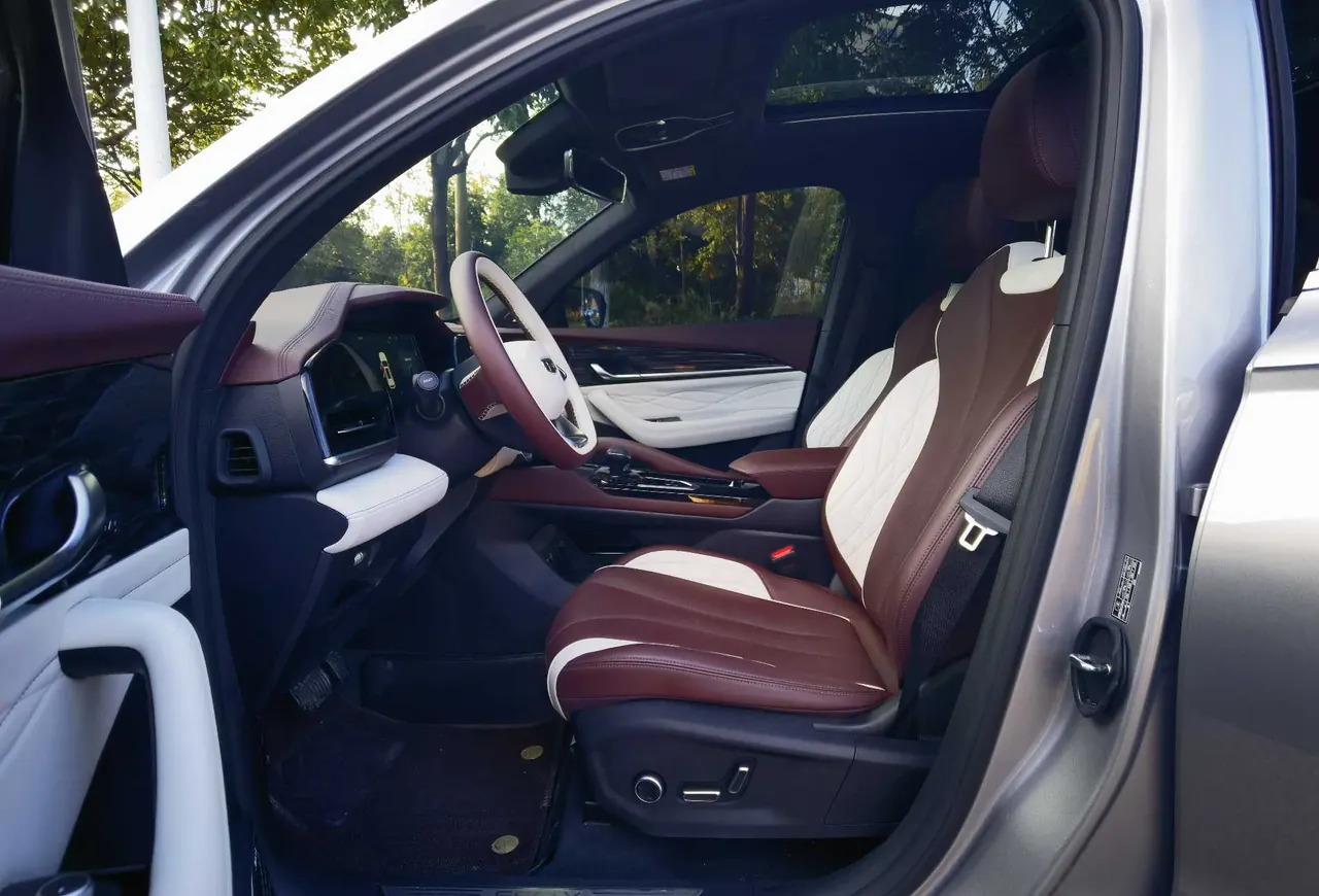 Geely 2021 XingyueL (Monjaro) 2.0TD EVO two-wheel drive smart automatic gear 3