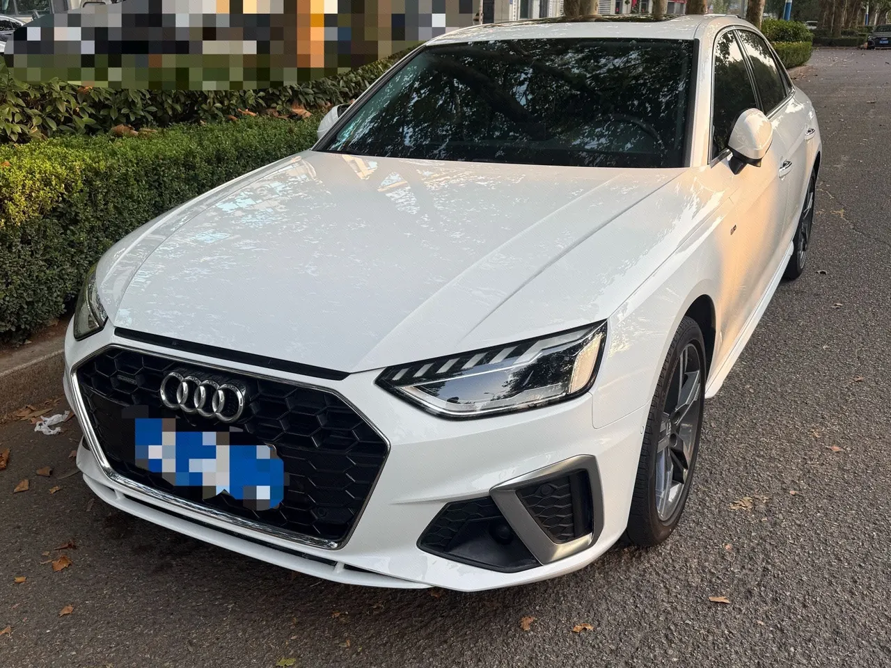 Open image lightbox: Audi 2020 A4L 2.0TFSI 40TFSI Quattro Deluxe Dynamic Automatic