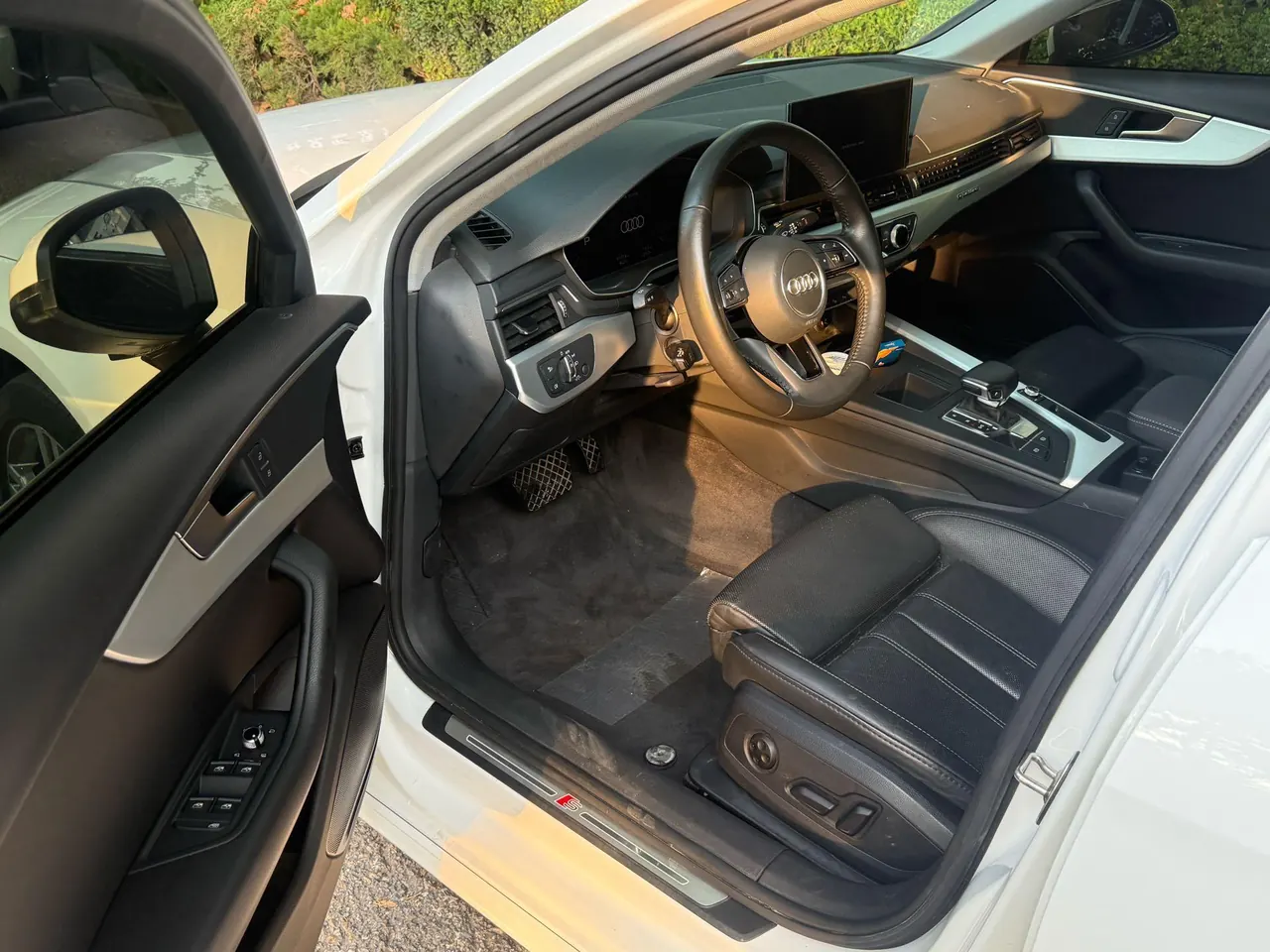 Audi 2020 A4L 2.0TFSI 40TFSI Quattro Deluxe Dynamic Automatic 6