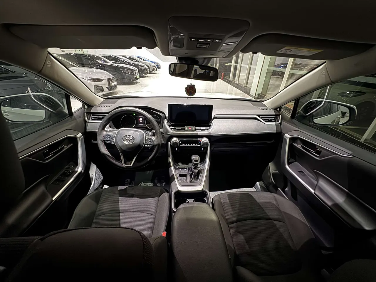 Toyota 2023 RAV4 Rongbo 2.0 Stepless Two-Drive City Edition Automatic Gear 8