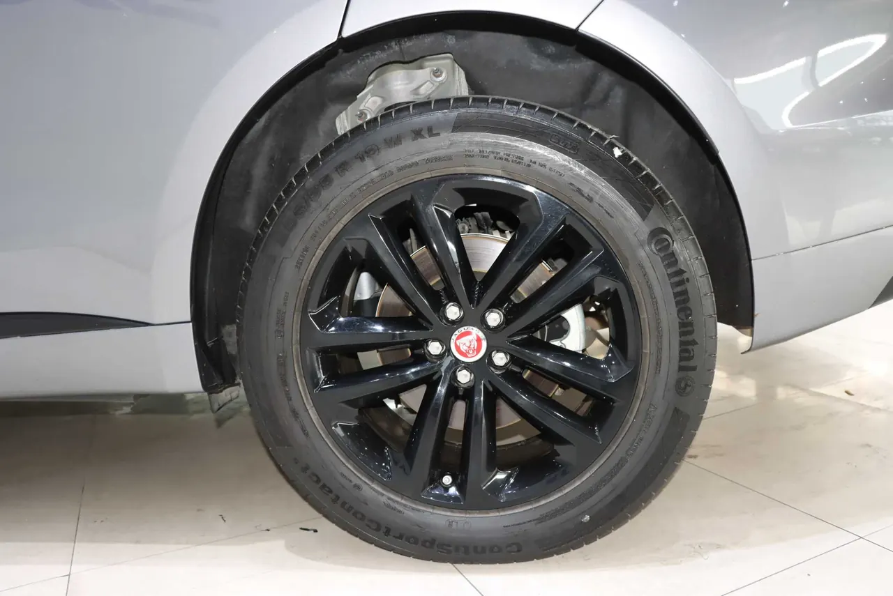 Jaguar F-PACE (Imported) 2020 F-PACE 2.0T Flag Edition Automatic Gear 20