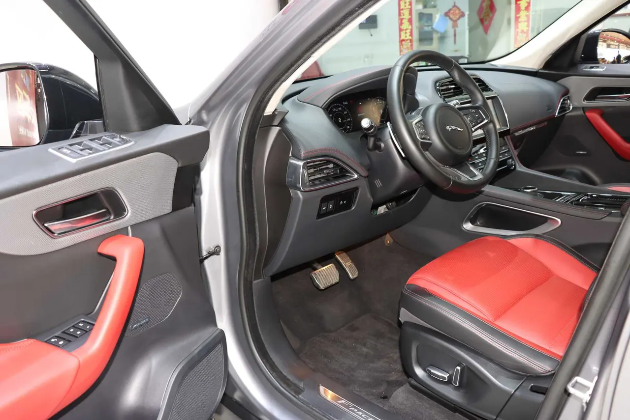 Jaguar F-PACE (Imported) 2020 F-PACE 2.0T Flag Edition Automatic Gear 9