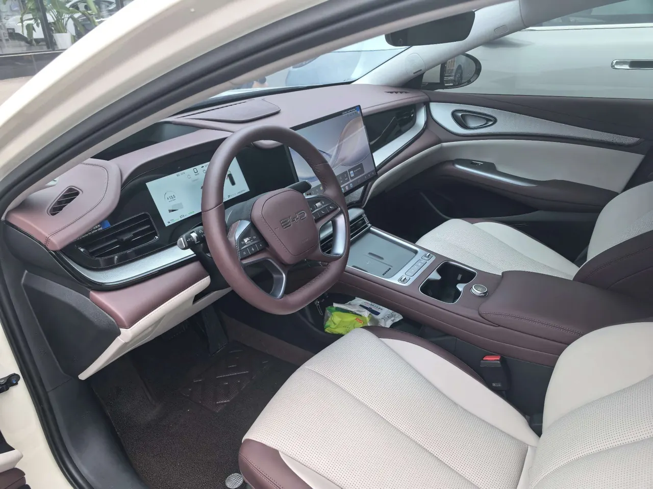 BYD 2026 Seal 07 DM-i 1.5T CVT 230km Flagship Automatic 5