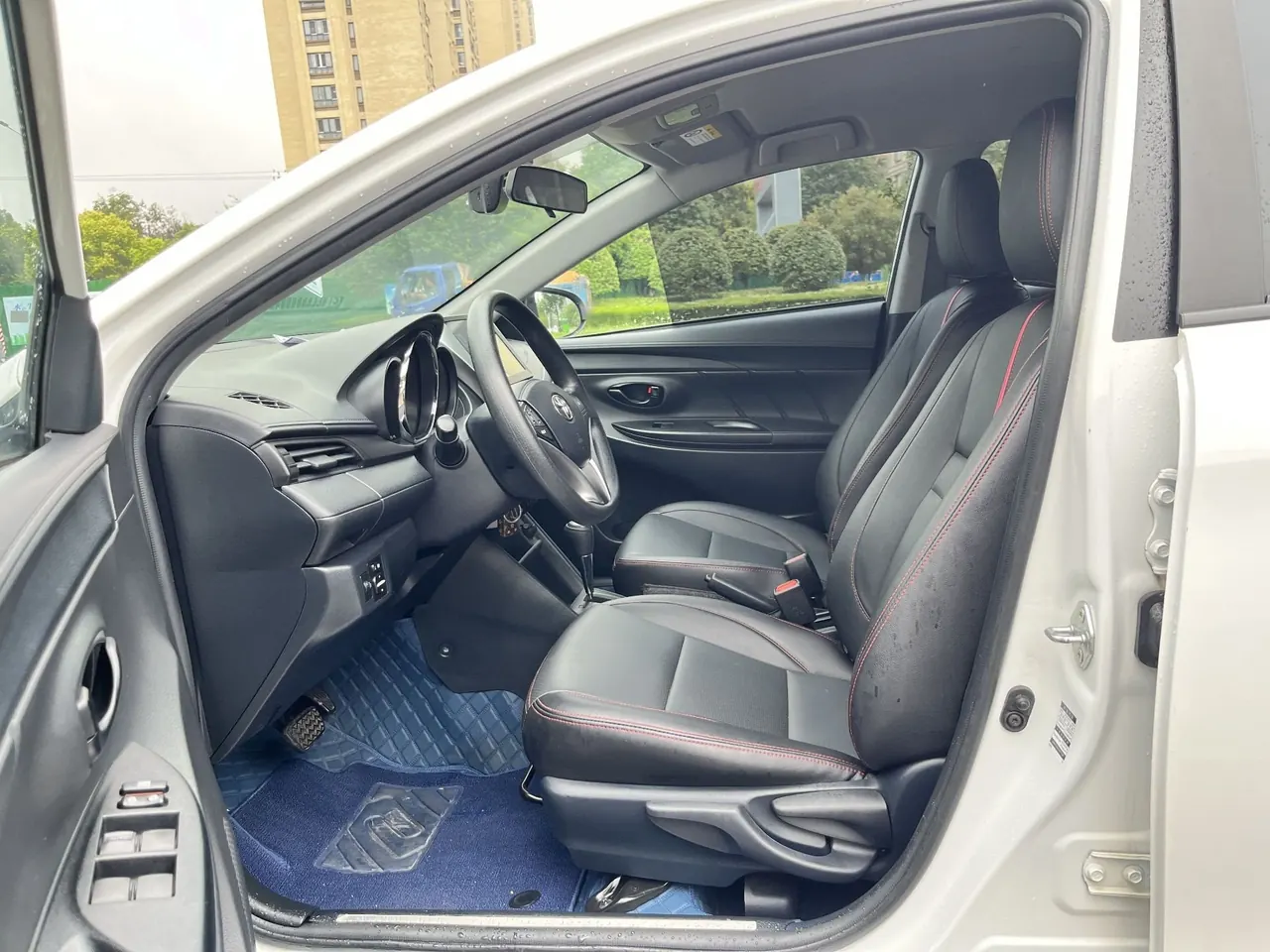 Toyota yaris 2022 YARiS L Zhixuan X 1.5 Stepless Leading PLUS Edition Automatic Gear 2