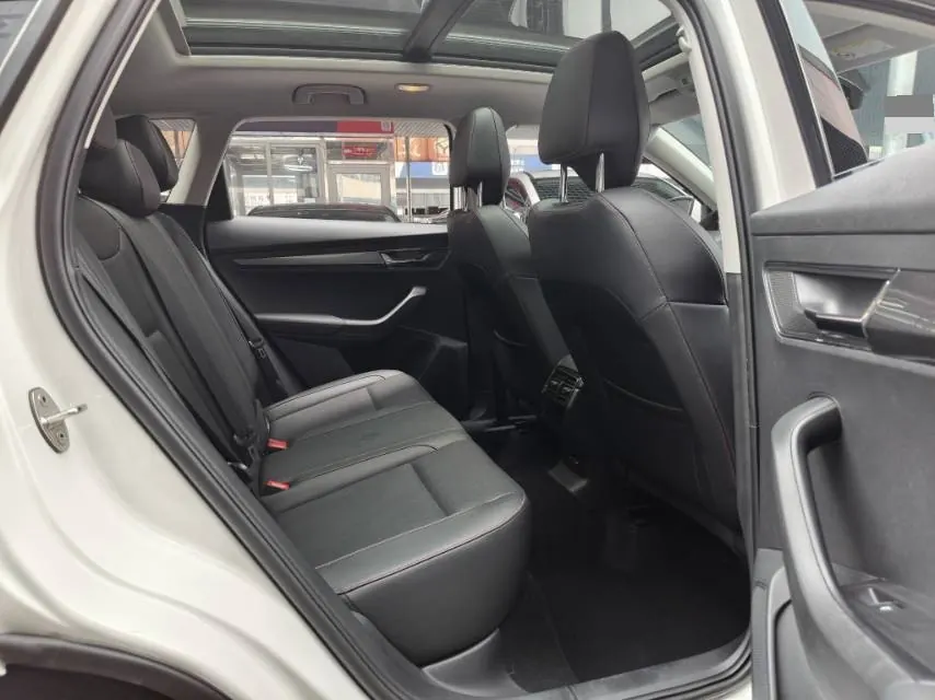 Skoda 2022 Keluoke 1.4TSI TSI280 Premium Edition Automatic Gear 7
