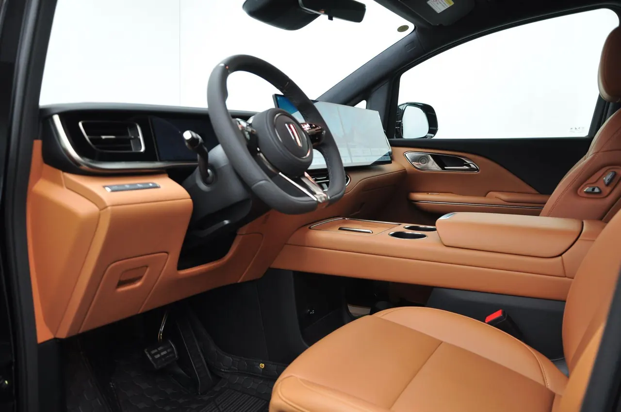 HongQi 2026 HQ9 PHEV 2.0T 4-wheel drive deluxe automatic gear 6