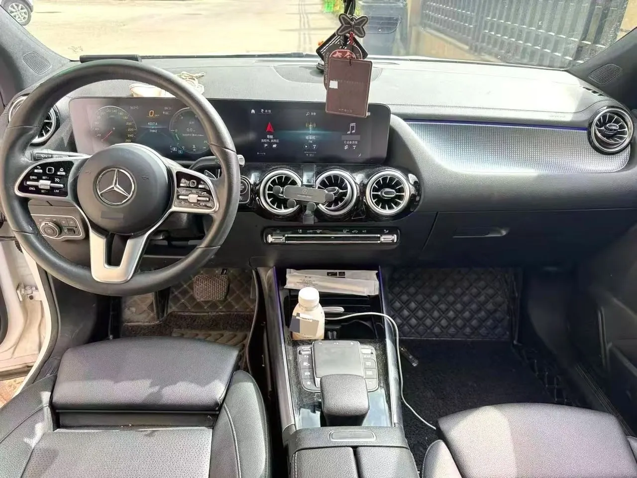 Mercedes Benz 2020 GLA 200 1.3T automatic gear 5
