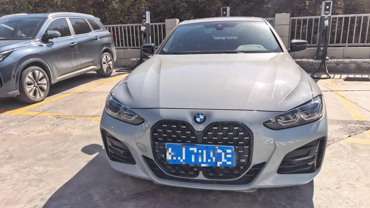 BMW 4 Series (Imported) 2022 425i Coupe 2.0T M Sports Obsidian Night Suit Automatic Gear 2