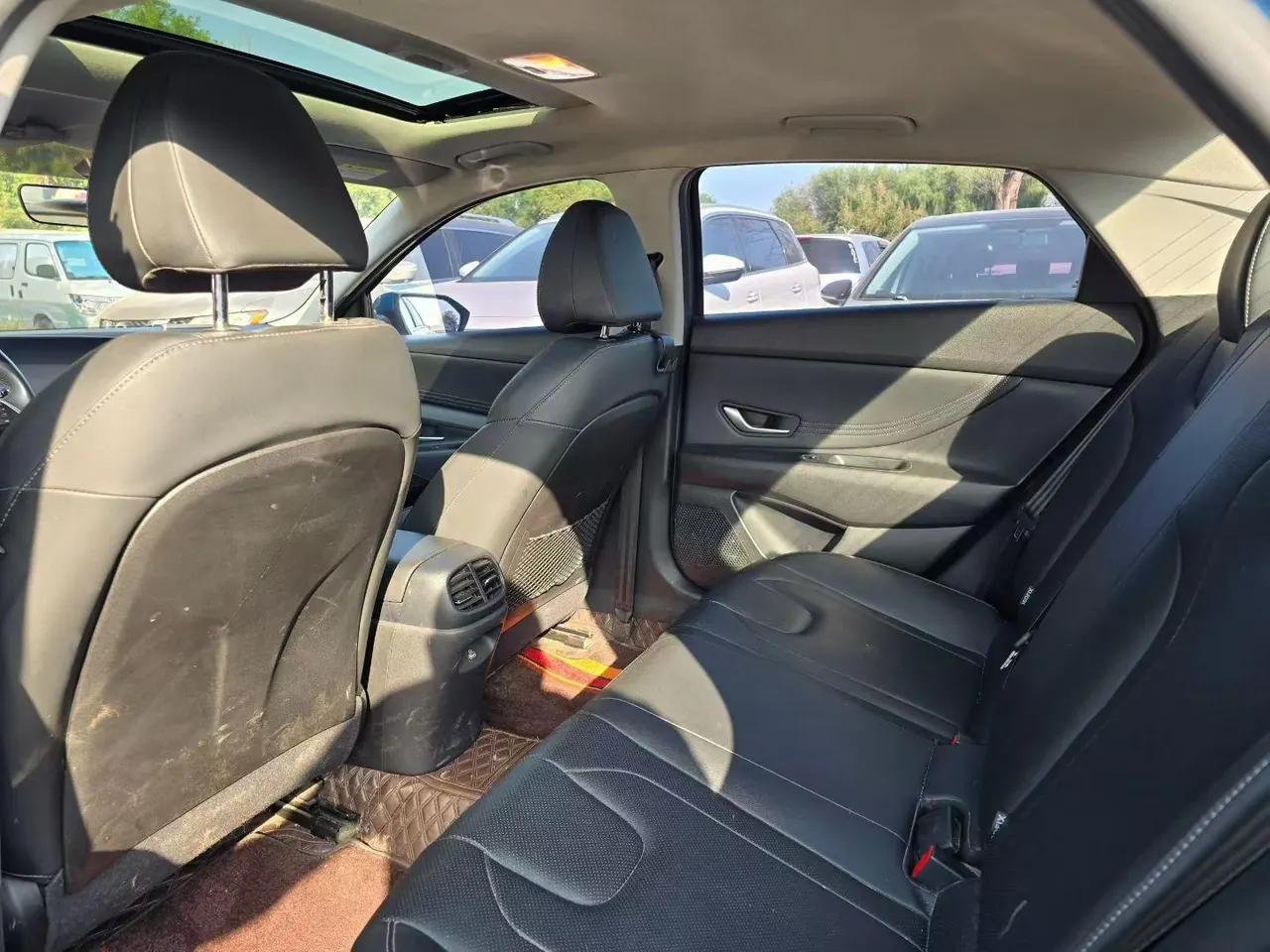 Hyundai 2022 Elantra-sedan 1.5 stepless GLX elite automatic gear 3