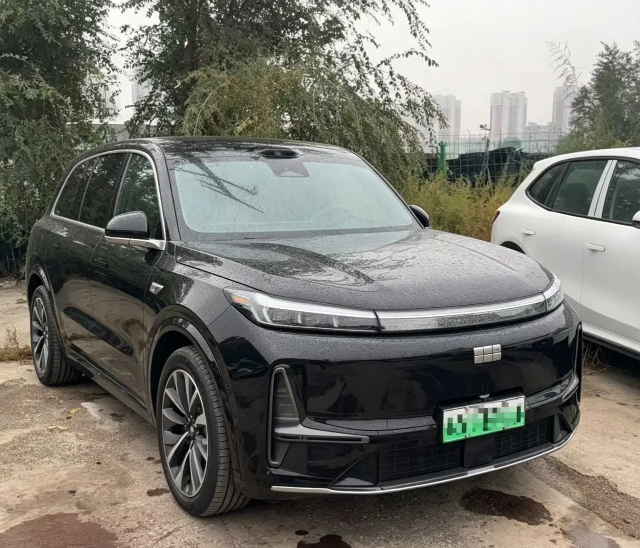 Geely Galaxy 2025 M9 1.5T 210km 4-wheel drive pilot version automatic gear 2