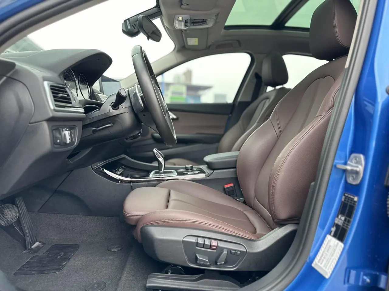 BMW 1 Series 2020 125i 2.0T Leading M Sports Suit Automatic Gear 9