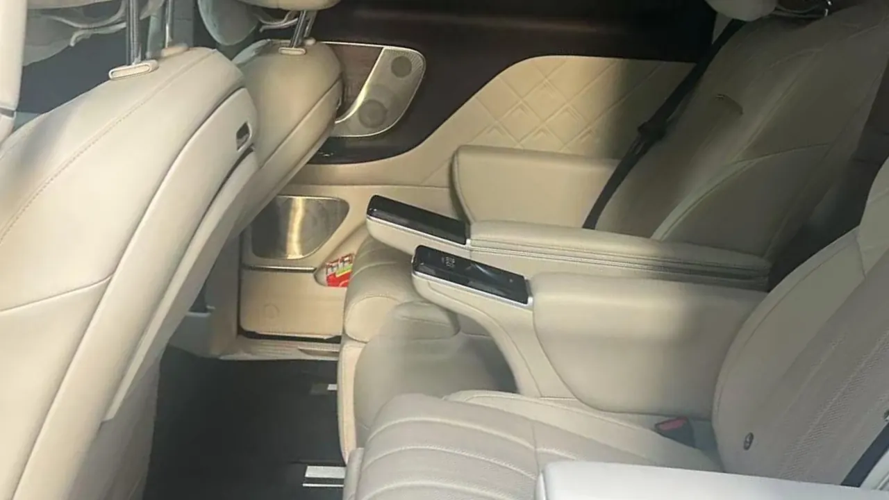Voyah 2026 dreamers PHEV 1.5T Kunpeng Max automatic gear 4