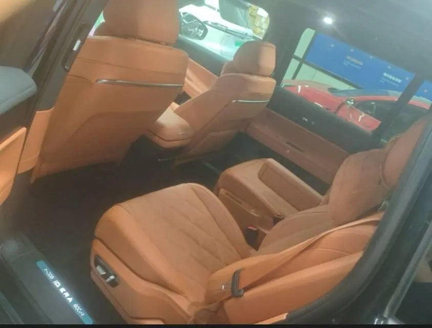 Volkswagen 2026 ID.ERA 9X Max 4-wheel drive automatic gear 6