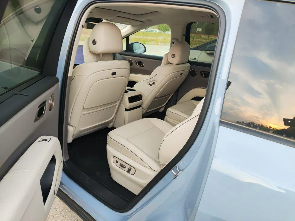 Li 2025 i8 Standard Edition Automatic Gear 3