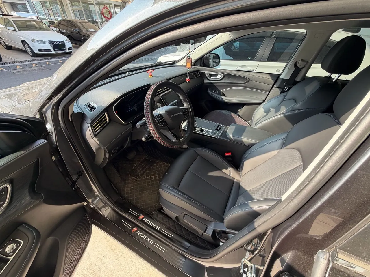 Roewe 2025 RX5 PLUS 1.5TGI 330TGI Lingchao Zhihui Edition Automatic Gear 5