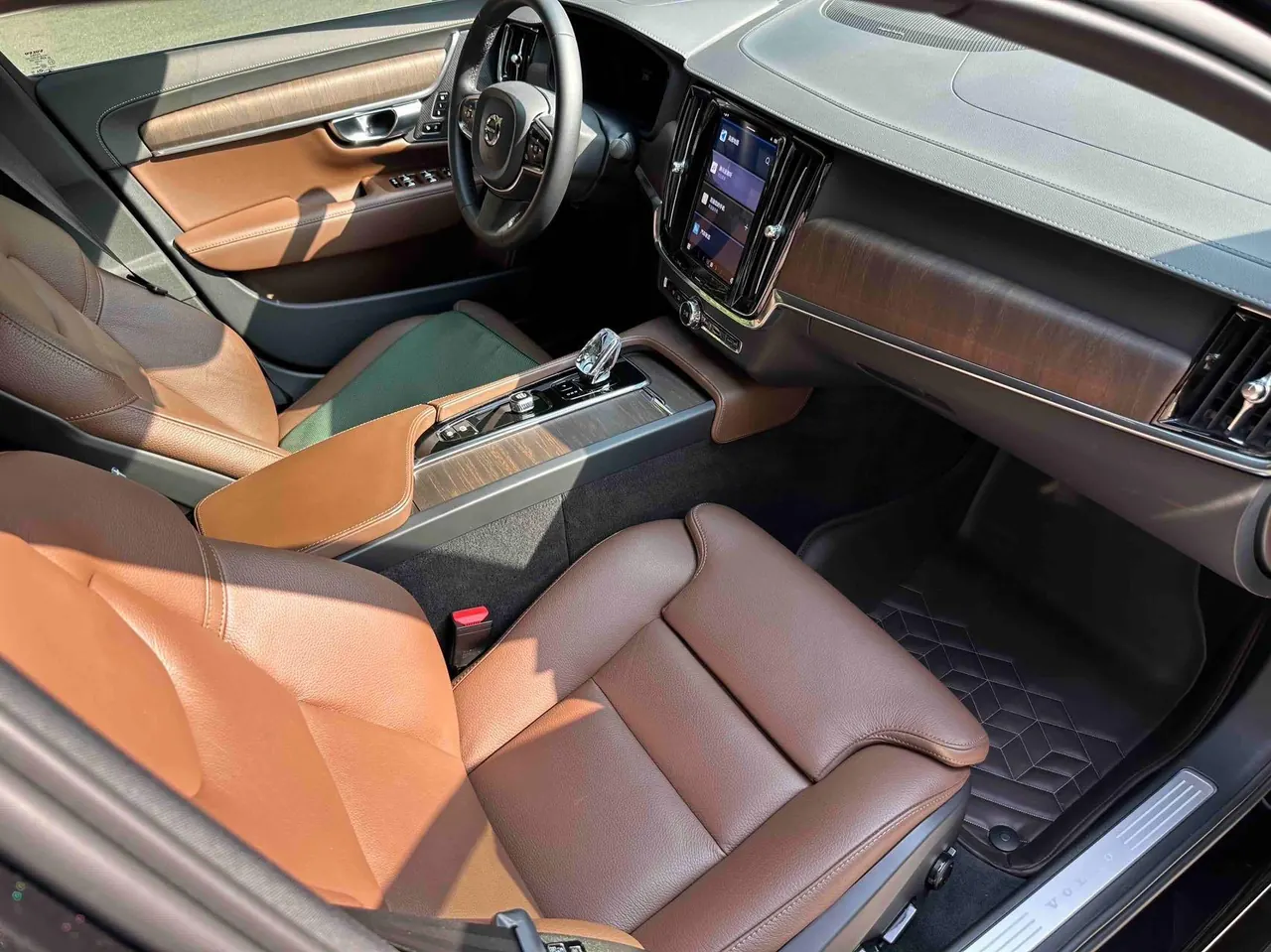 Volvo 2023 S90 48V 2.0T B5 Zhiyuan Deluxe Edition Automatic Gear 3