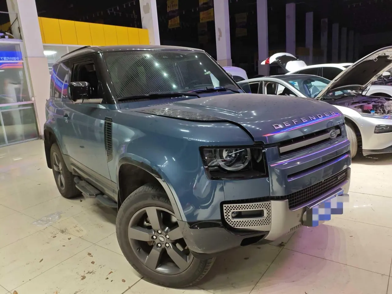 Land Rover Guard (Imported) 2022 Guard 90 2.0T P300 X-DYNAMIC HSE Automatic Gear 2
