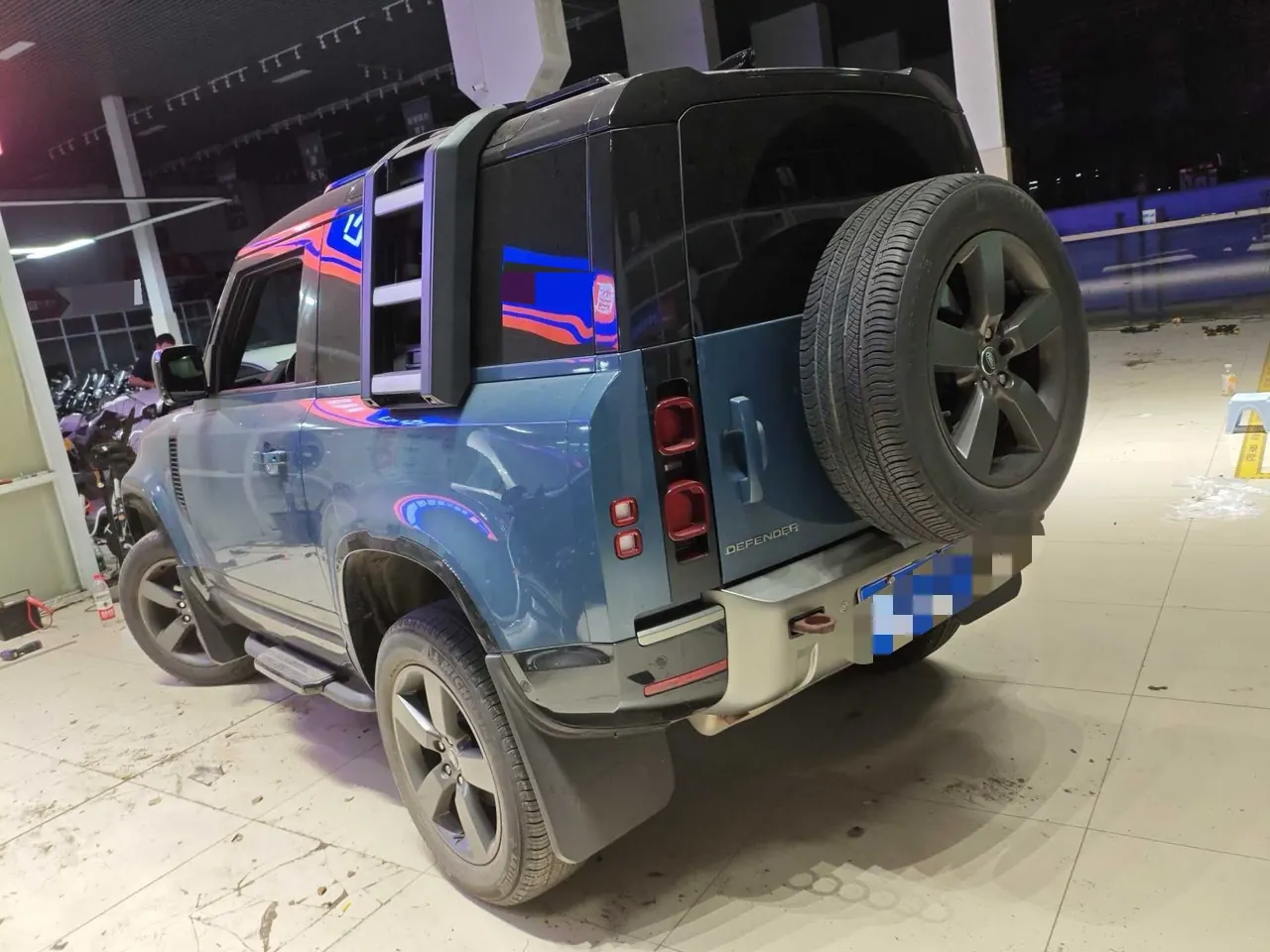 Land Rover Guard (Imported) 2022 Guard 90 2.0T P300 X-DYNAMIC HSE Automatic Gear 7