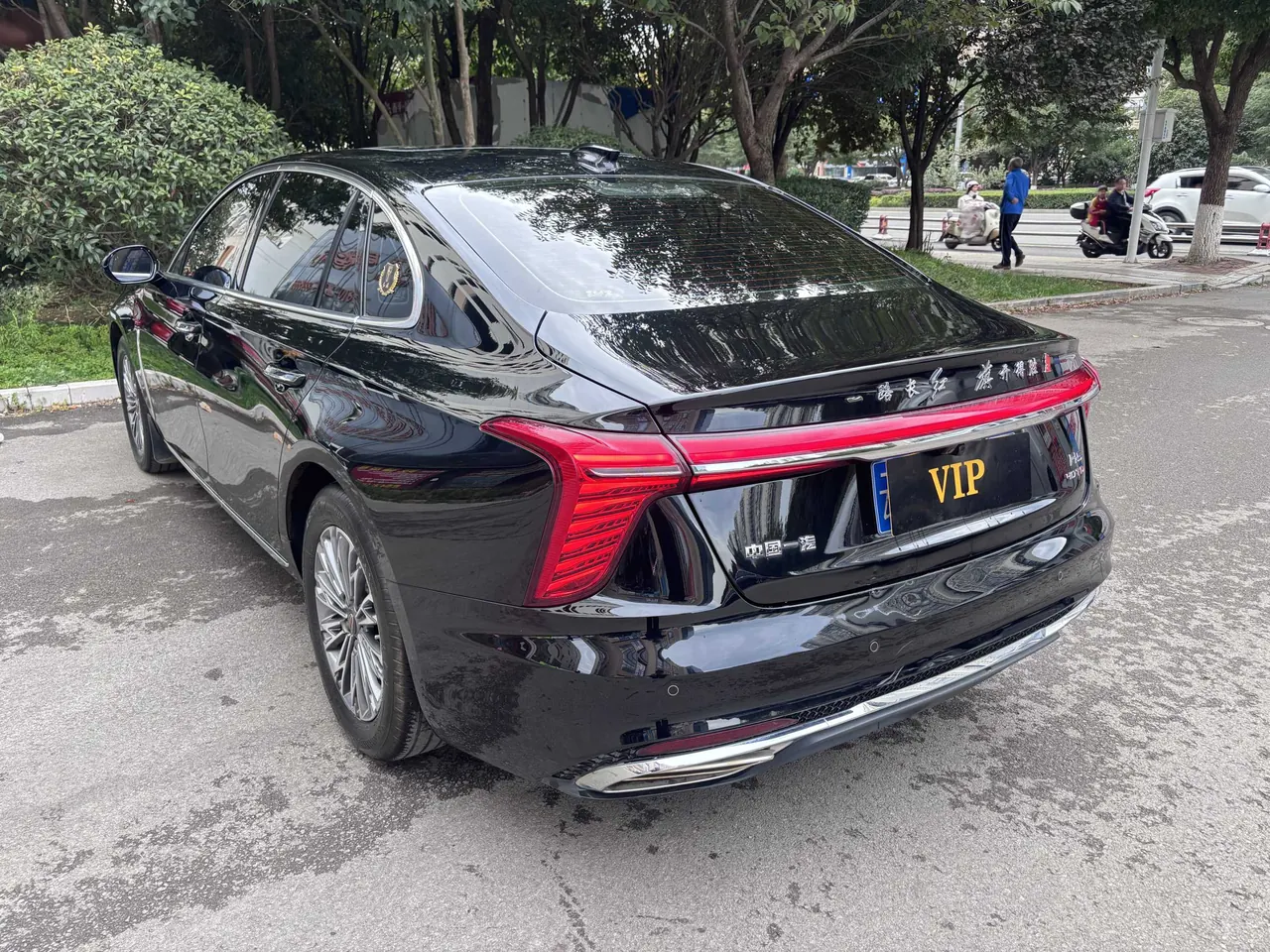 HongQi 2024 H5 2.0T Zhilian Qi Chang Edition Automatic Gear 4