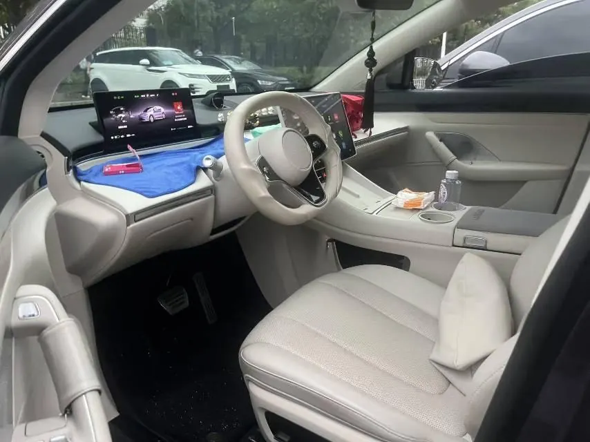 Intellectual 2024 R 7 667km Pro automatic gear 2