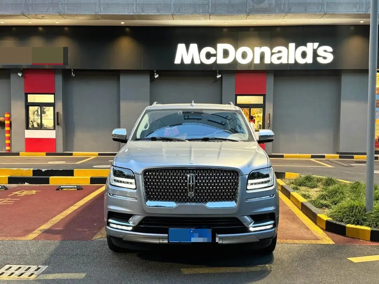 Lincoln Navigator (Imported) 2020 Navigator 3.5T L Long Axis Presidential Edition Automatic Gear 2