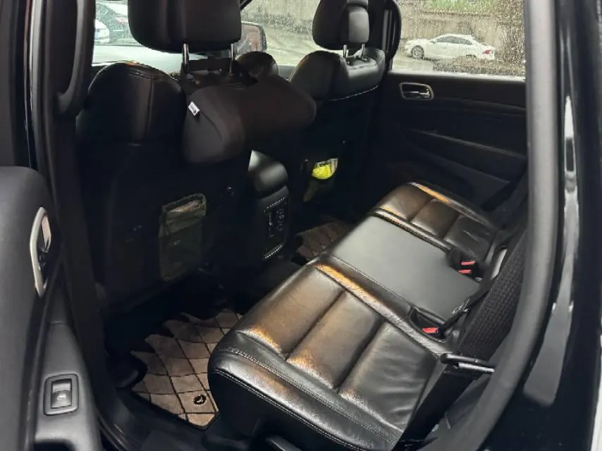 Jeep Grand Cherokee (Imported) 2020 Grand Cherokee 3.0 Professional Navigation Edition Automatic Gear 3