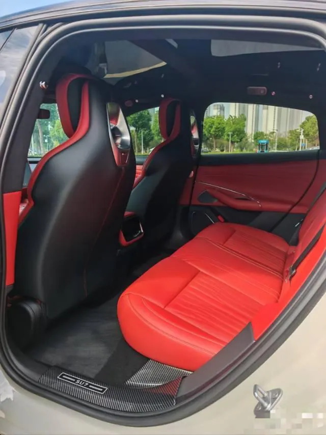 MI 2024 SU 7 700km Rear Drive Standard Founding Edition Automatic Gear 5