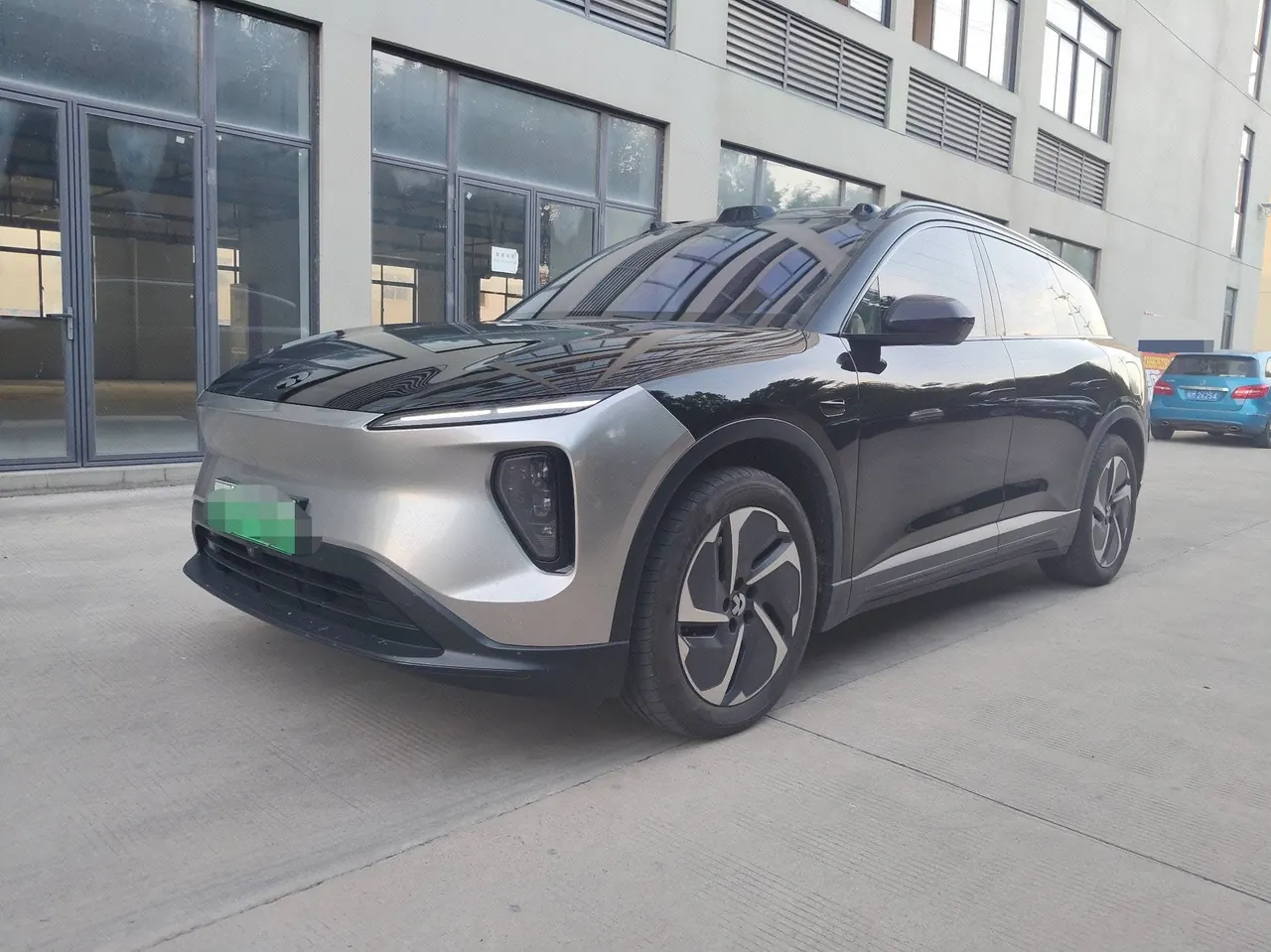 Open image lightbox: NIO 2024 ES6 75kWh automatic gear