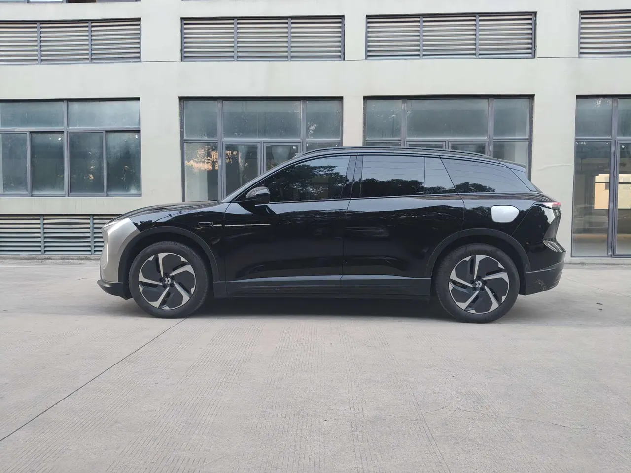 NIO 2024 ES6 75kWh automatic gear 3