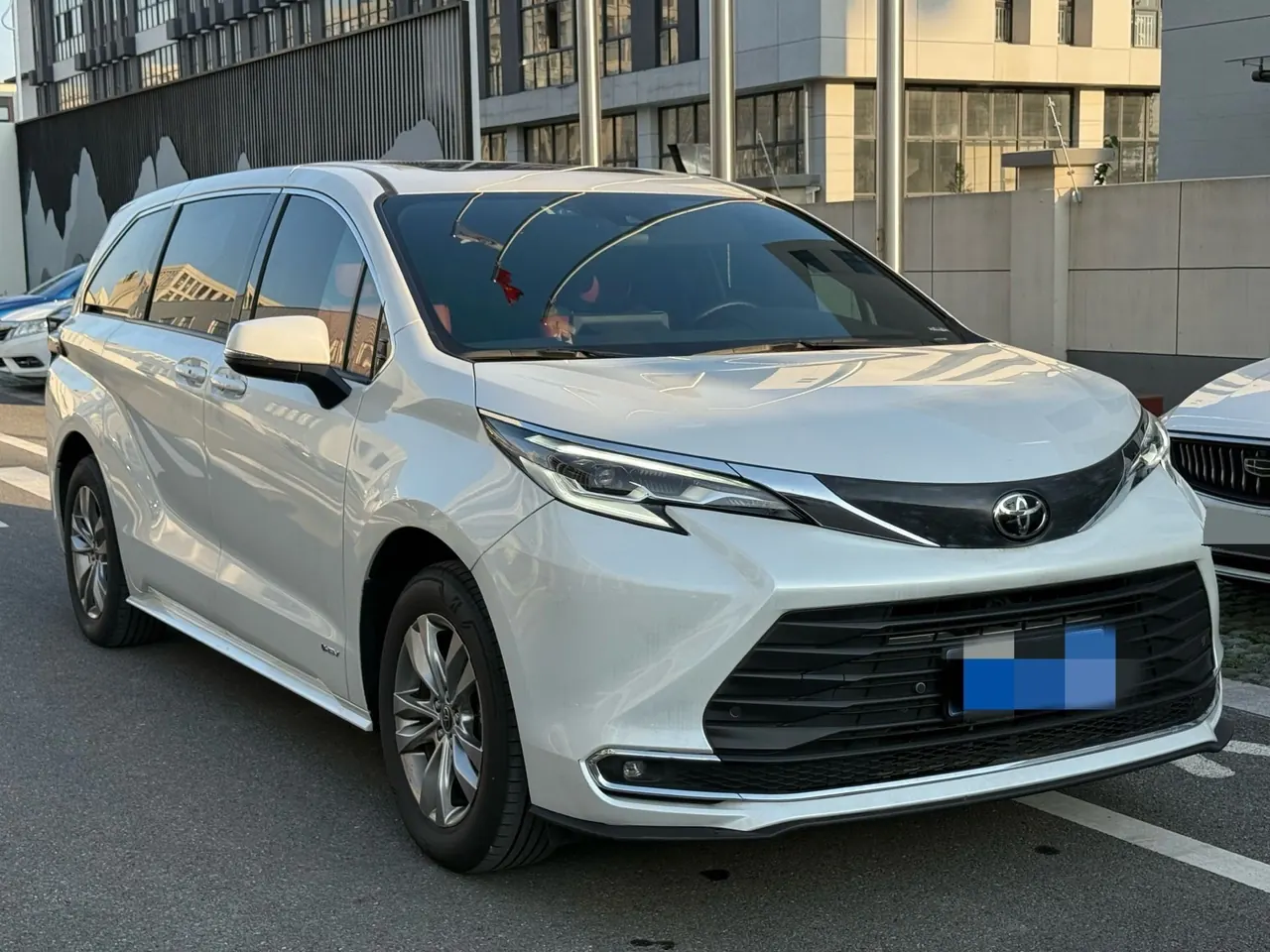 Toyota 2024 Sana 2.5 Stepless Comfort Edition Automatic Gear 2