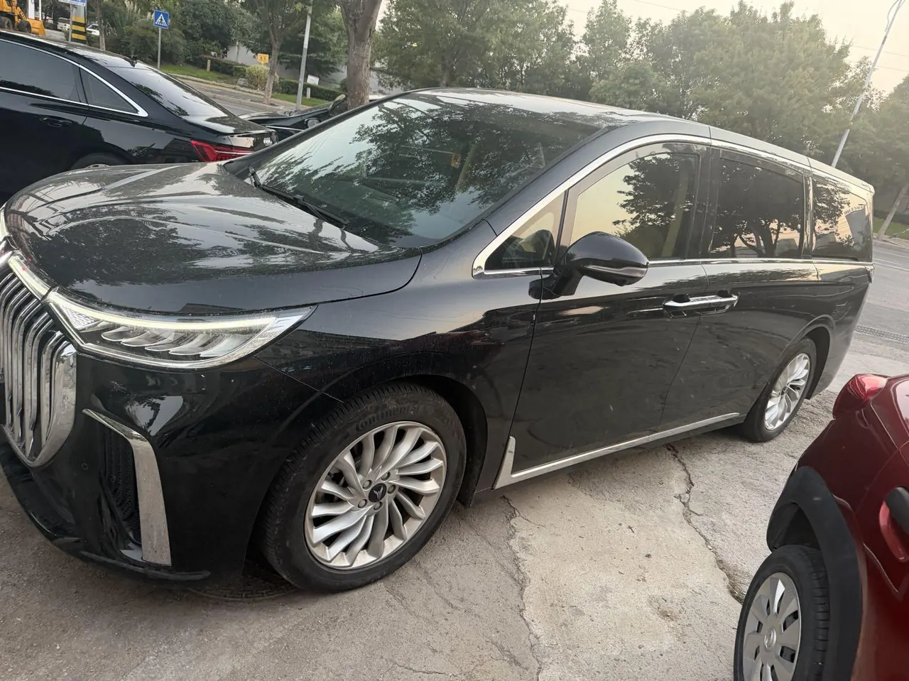 Voyah 2024 Dreamers PHEV 1.5T Long Endurance Excellent Edition Automatic Gear 2