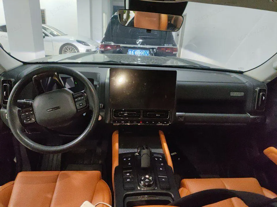 Haval 2024 H9 2.0T 4-wheel drive extension version automatic gear 3