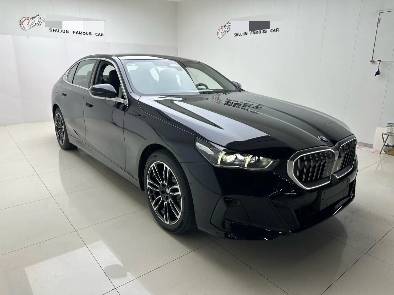 BMW 5 Series 2026 530Li 48V 2.0T Leading Luxury Suit Automatic Gear 2