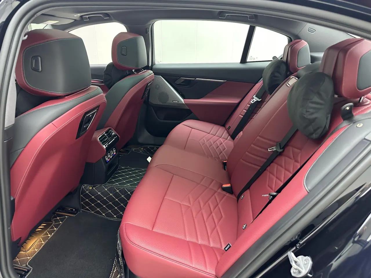 BMW 5 Series 2026 530Li 48V 2.0T Leading Luxury Suit Automatic Gear 4