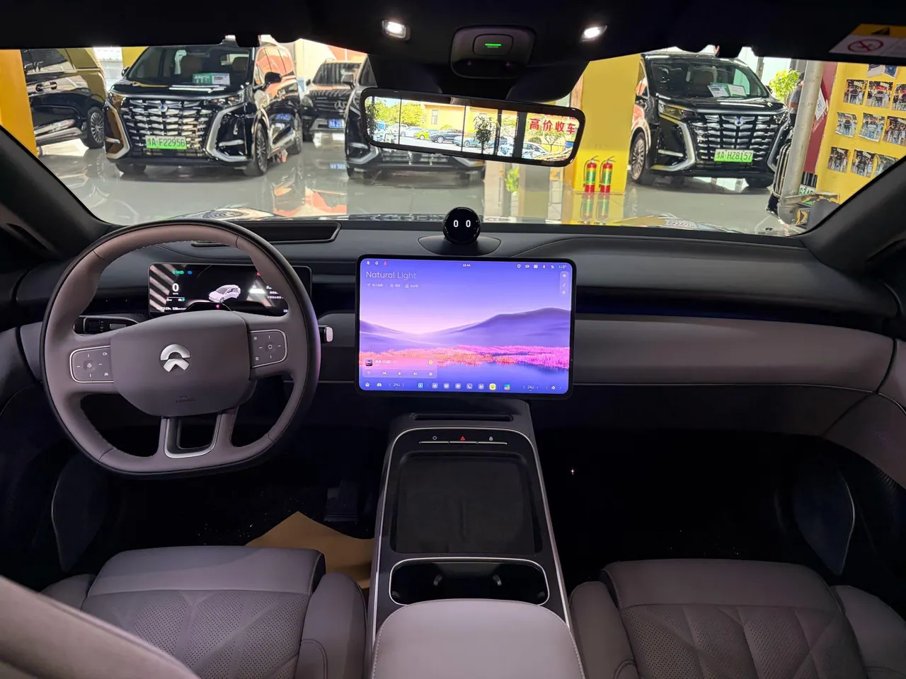 NIO 2025 ET5 75kWh automatic transmission 3
