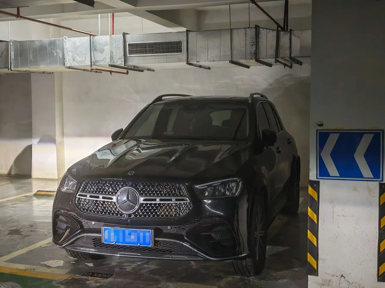 Открыть галерею: Mercedes Benz GLE (Imported) 2024 GLE 350 4MATIC 48V 2.0T Fashion Automatic Gear