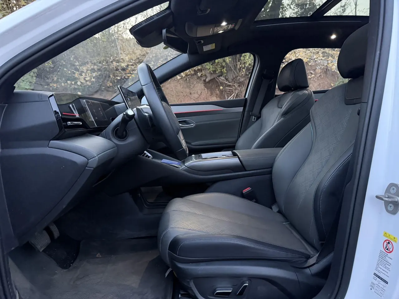 BYD 2025 Qin L EV 545KM Excellent Automatic Gear 4