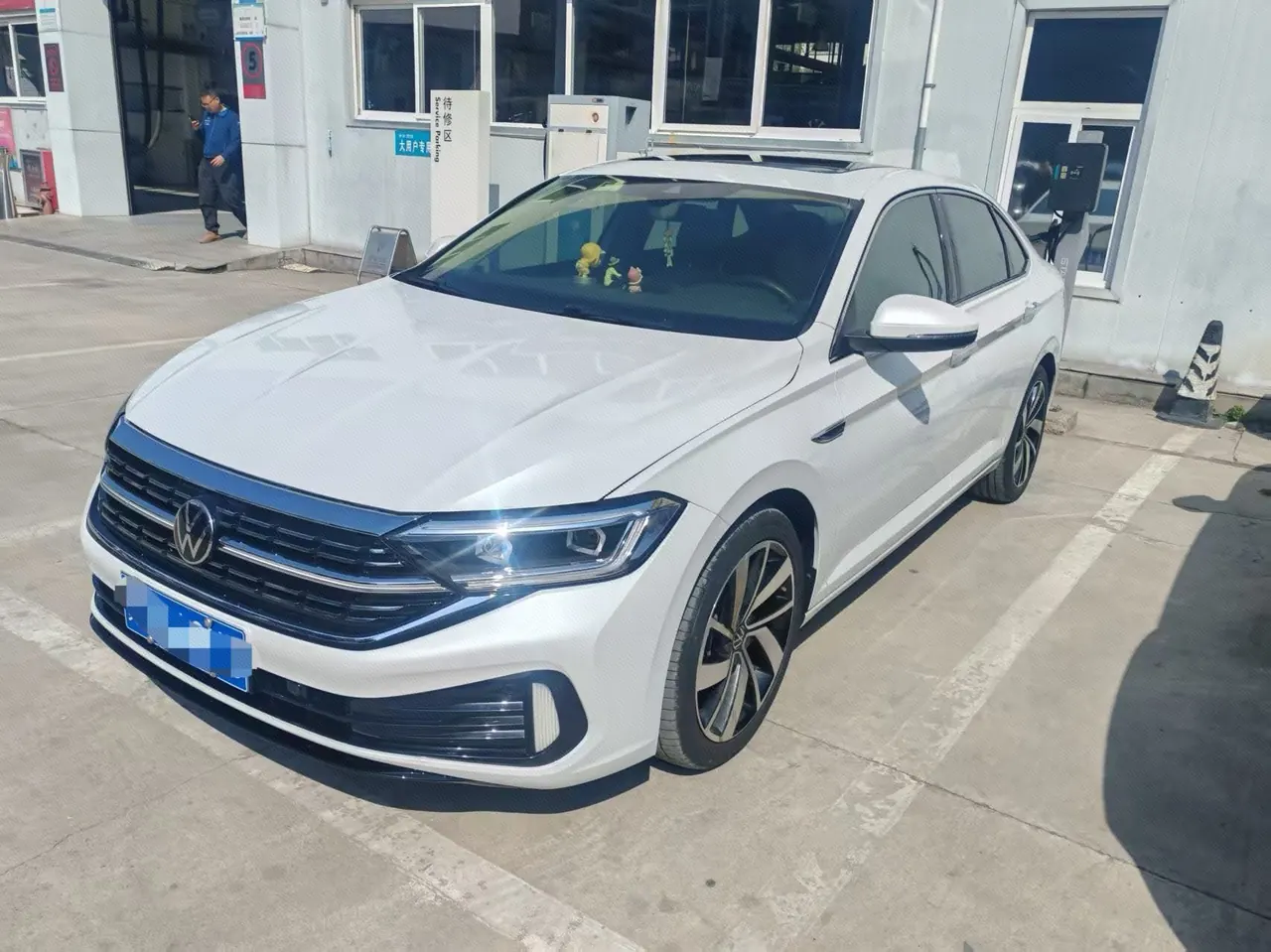Открыть галерею: Volkswagen 2023 Sagittarius 1.5TSI 300TSI Excellent Edition Automatic Gear