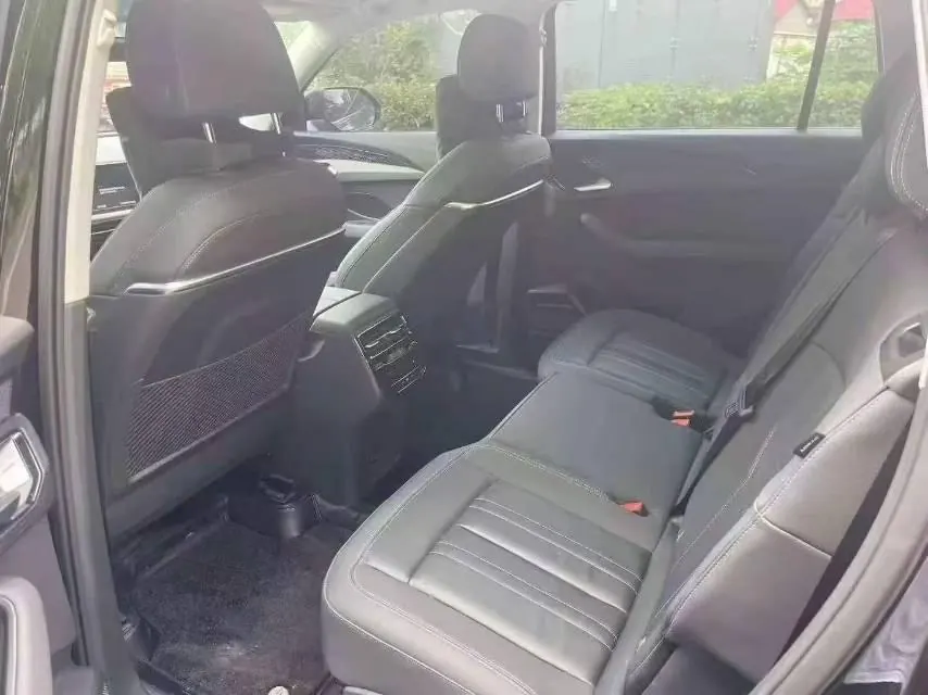Audi 2025 Q6 2.0TFSI 40TFSI Quattro Commemorative Edition Yu Lin Set 7-seat Automatic Block 7