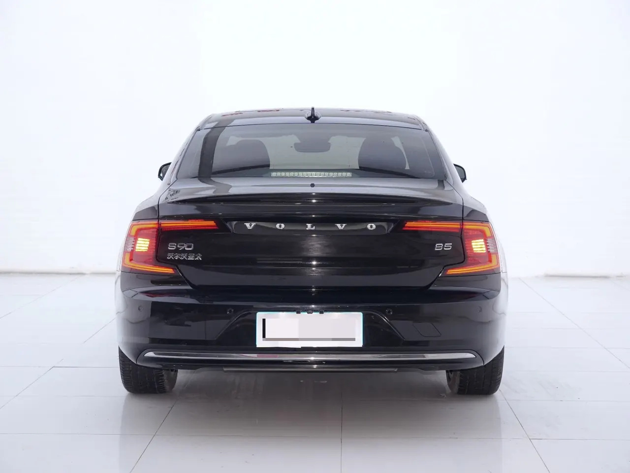 Volvo 2022 S90 48V 2.0T B5 Zhiyi Deluxe Edition Automatic Gear 8