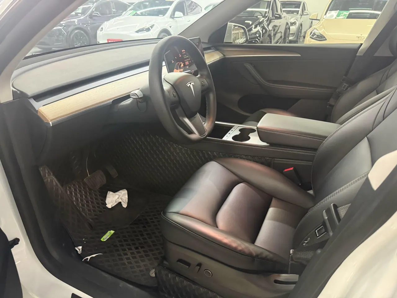 Tesla 2021 Model Y Standard Endurance Rear Drive Automatic Gear 3