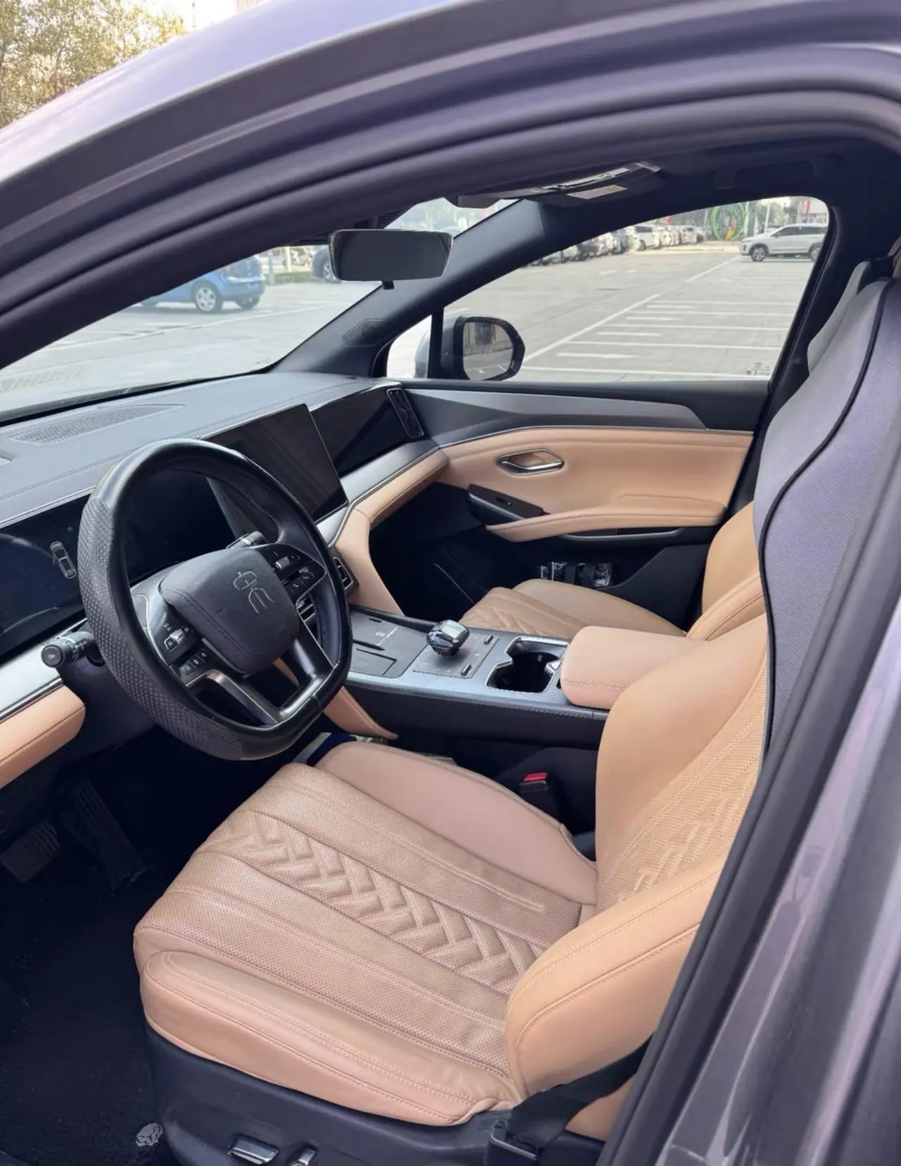 BYD 2024 Song L DM-i 1.5 Stepless 112km Exceed Automatic Transmission 3
