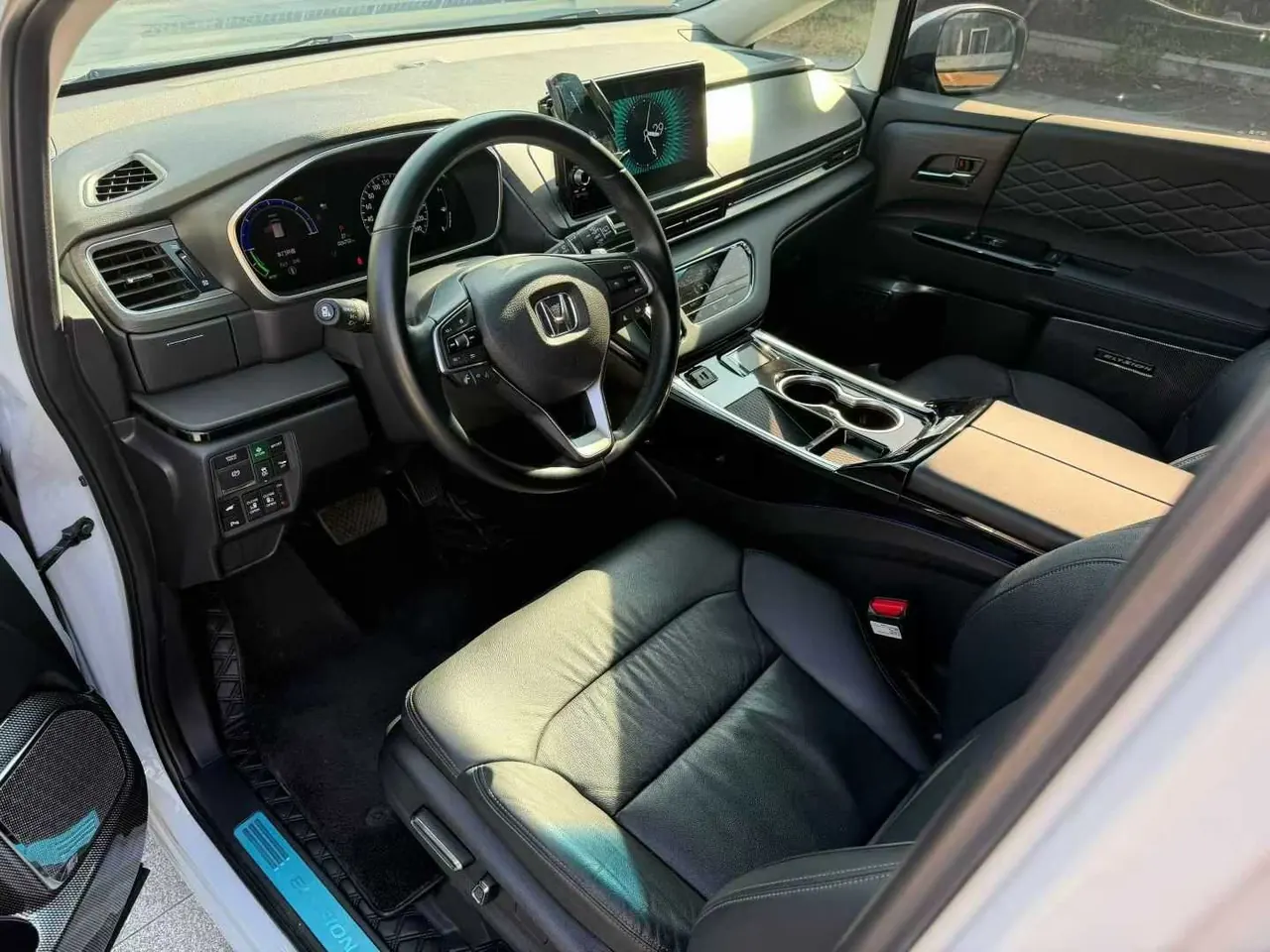 Honda 2024 Alishen e:HEV 2.0 Stepless Extreme Edition Automatic Gear 4