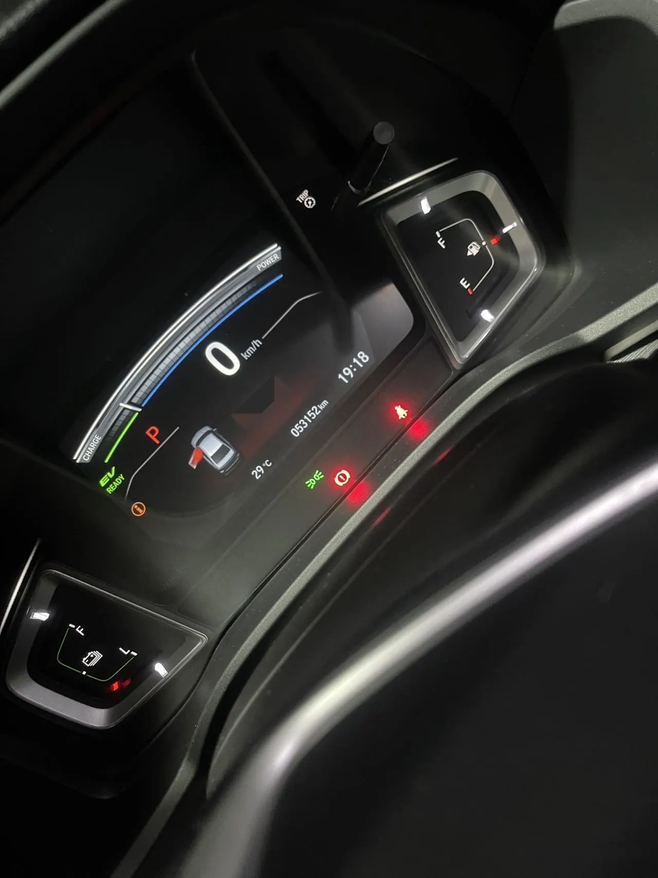 Honda 2021 hybrid 1.5 stepless sharp and clean version of automatic gear 4